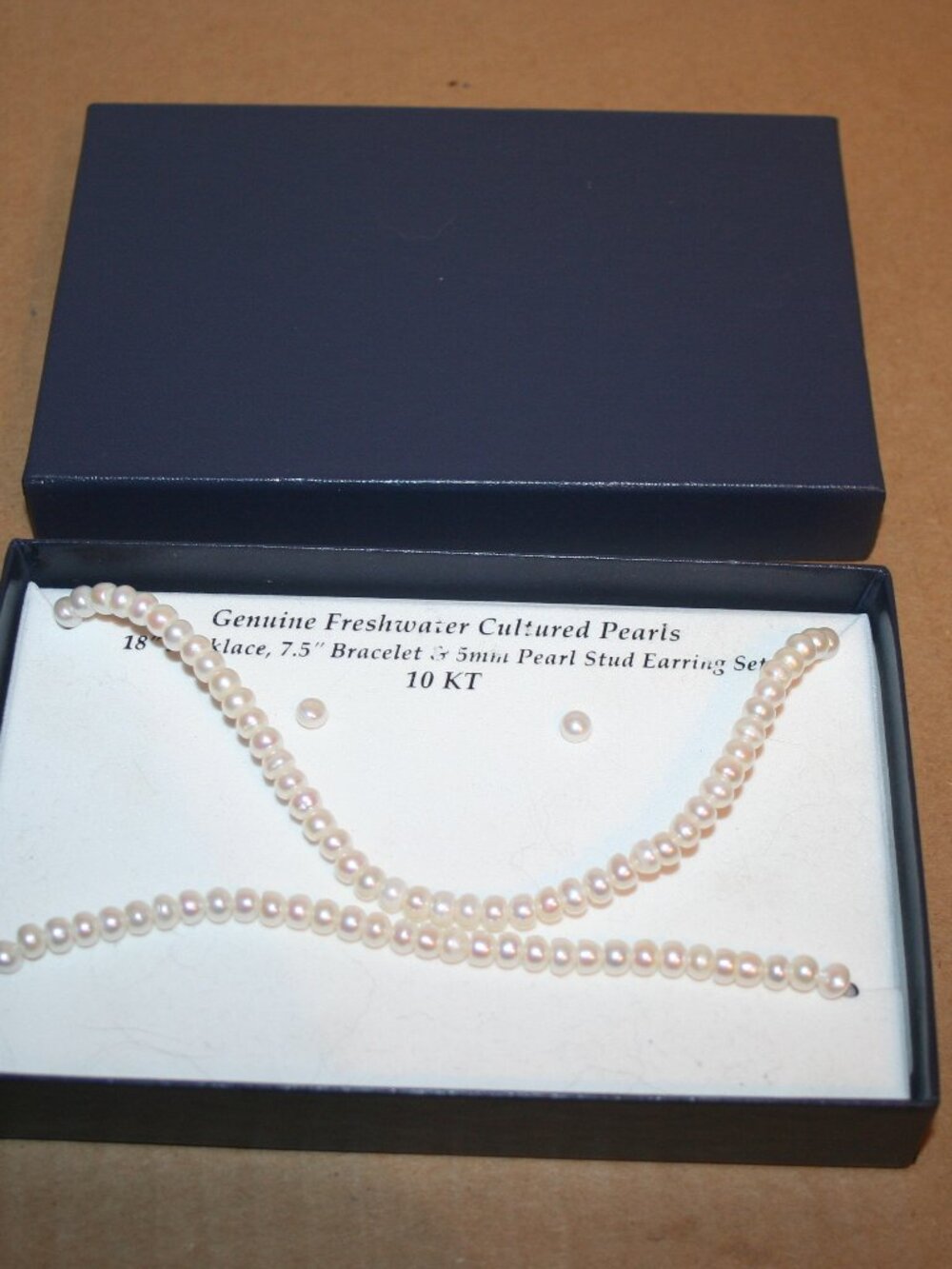 3 Piece Freshwater Cultured Pearl -10K * 7.5mm  Braclet /Necklace 18"/Earrings